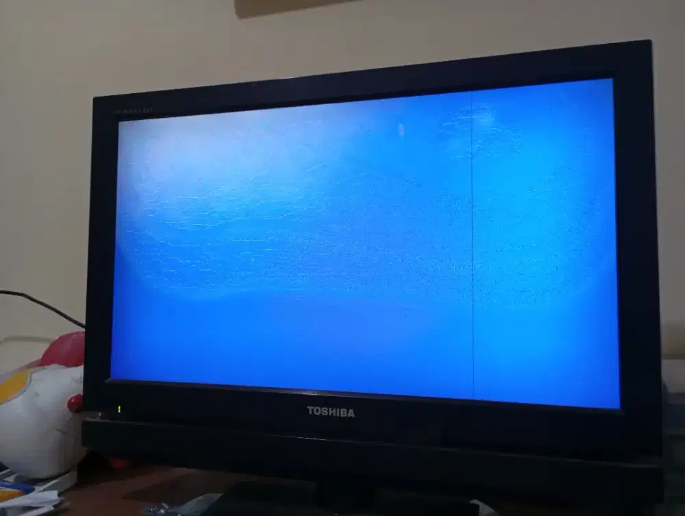 TV LCD TOSHIBA MINUS LAYAR POLARIS & GARIS