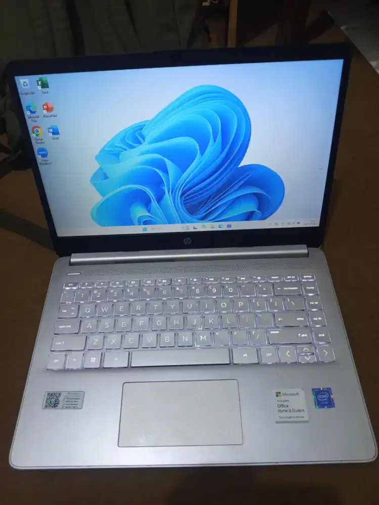 Laptop hp 14s celeron n4120 ram 4gb ssd 256gb (baca deskripsi)