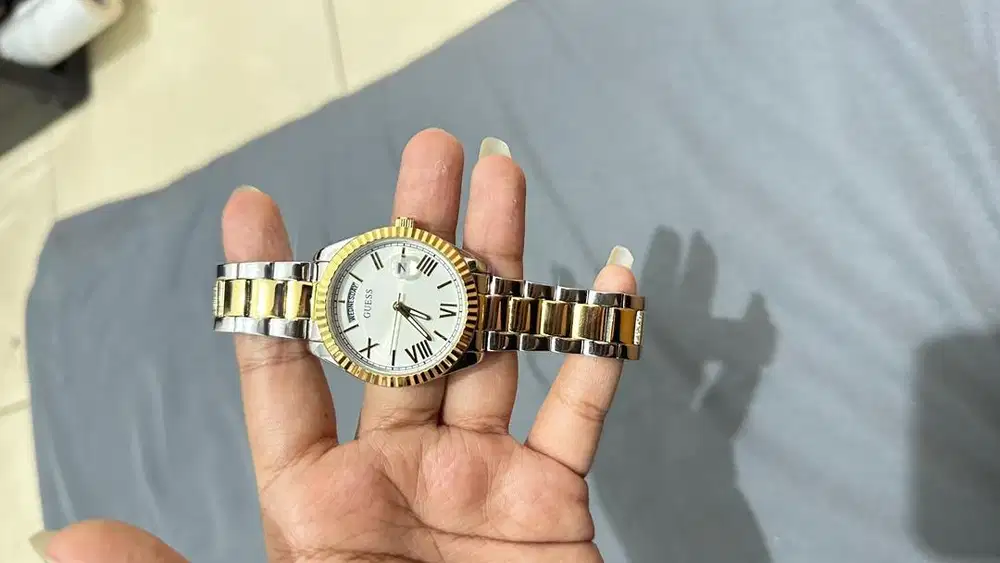 jam tangan guess