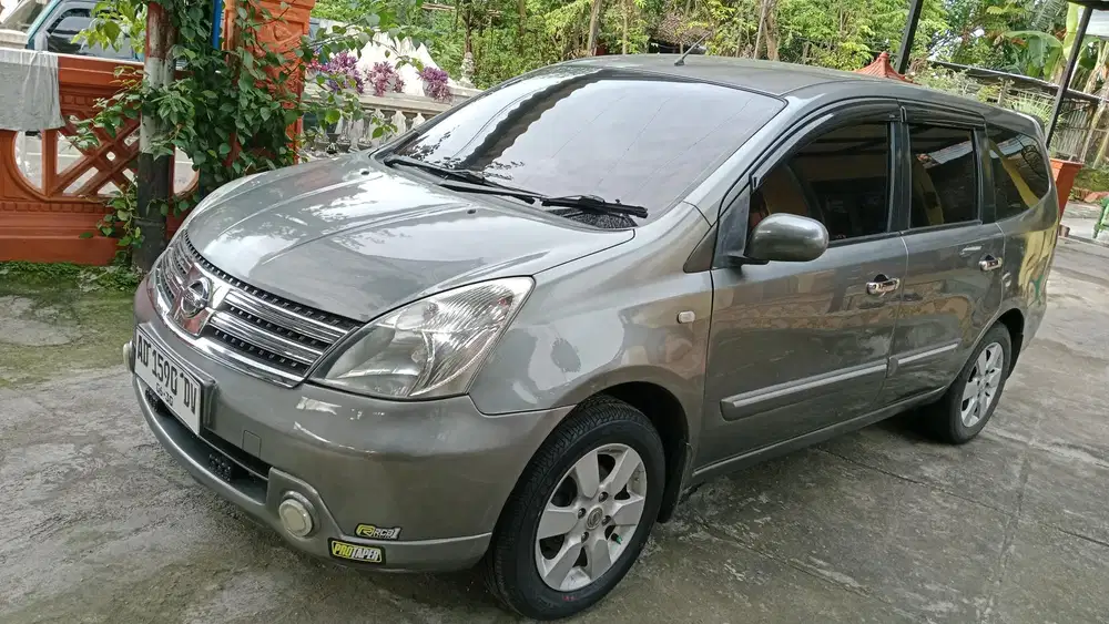 Nissan Livina 2009 Bensin