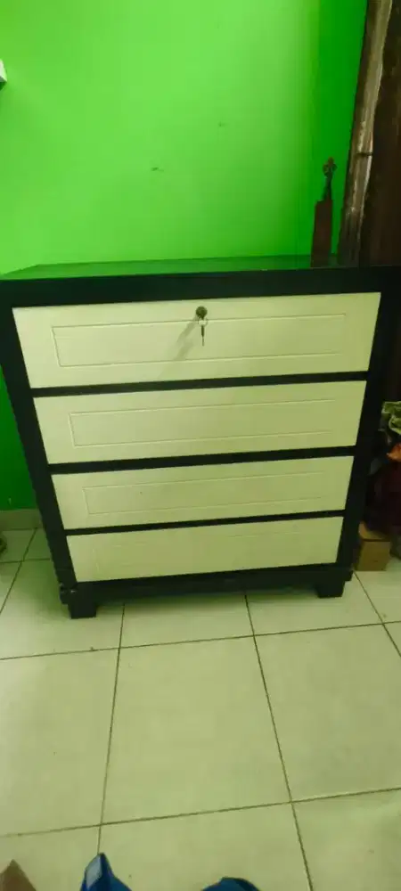 Drawer/Laci penyimpanan barang dari bahan kayu, untuk pakaian, dokumen