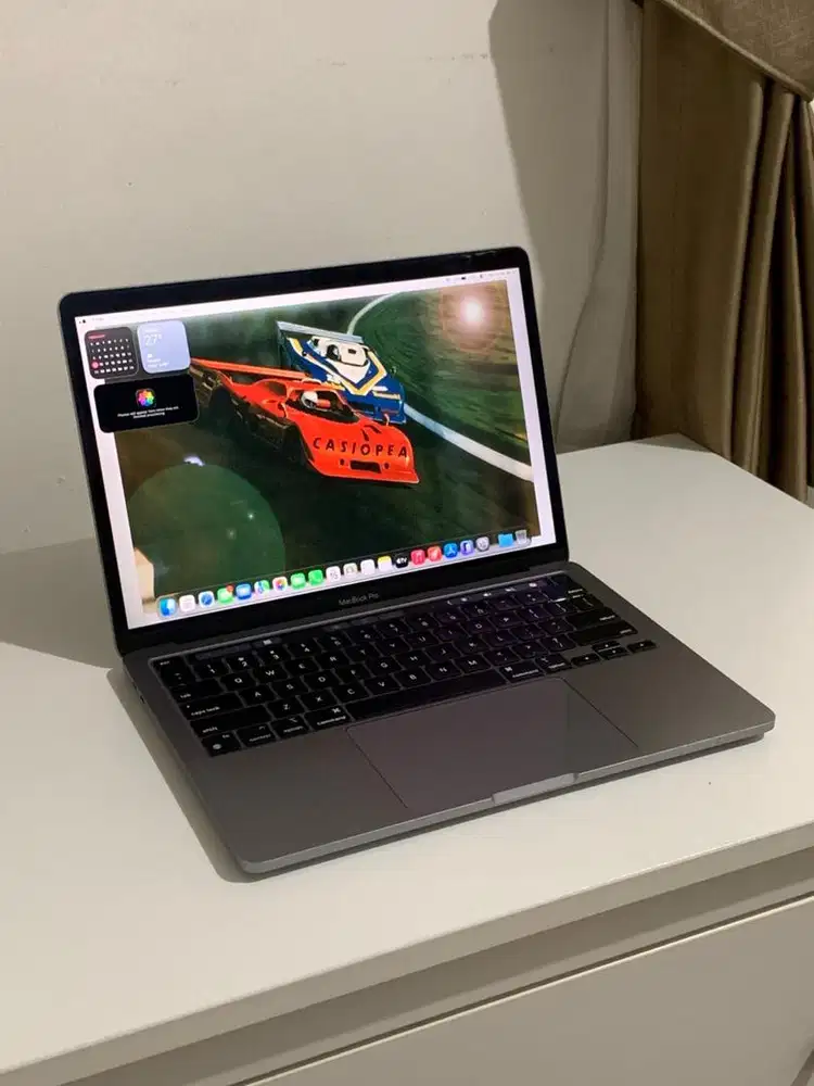 MacBook Pro 2022 M2 13 inch 8/256