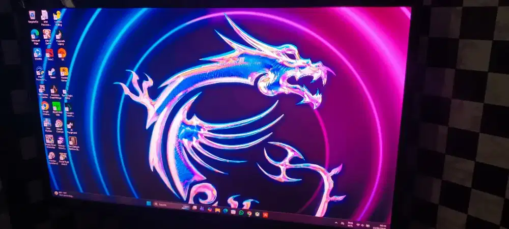 Monitor Gaming LG 24 MP59G (Bekas)