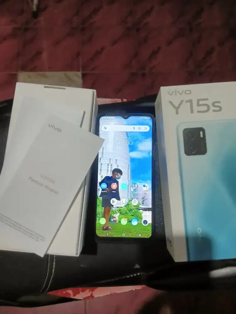 Vivo Y15s Ram 3/32, Fuelset, kardus, kadang suka ngacak sendiri,NEGO