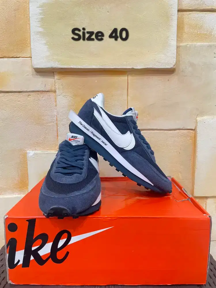 Sepatu NIKE Waffle SACAI