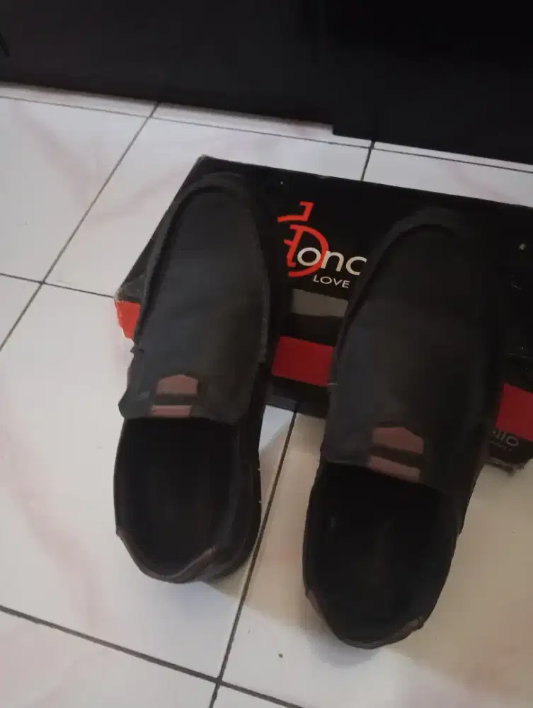 Casual donatello shoes