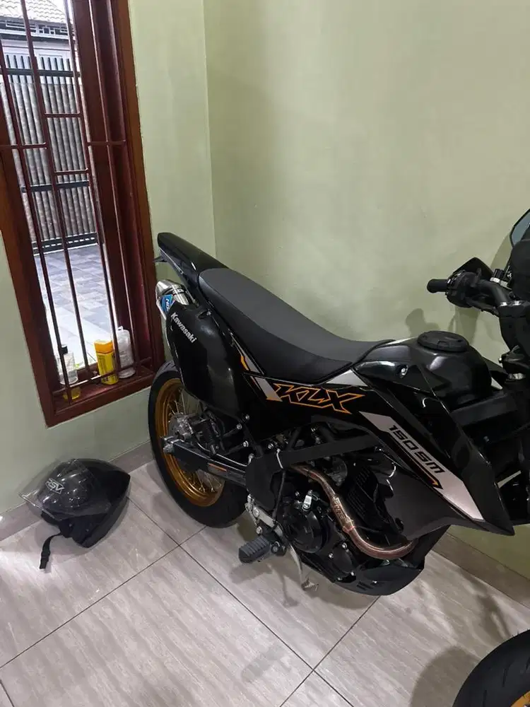 Kawasaki klx se sm 2025