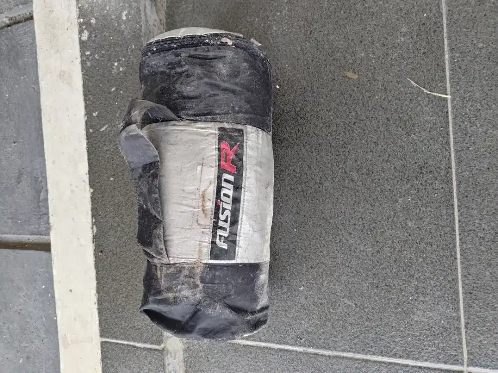 Cover Pelindung Mobil Fusion R