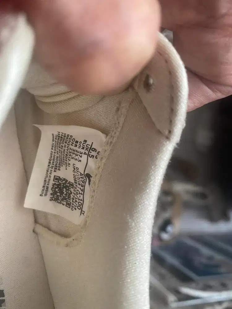 Samsung galaxy S 21 5g body masih mulus