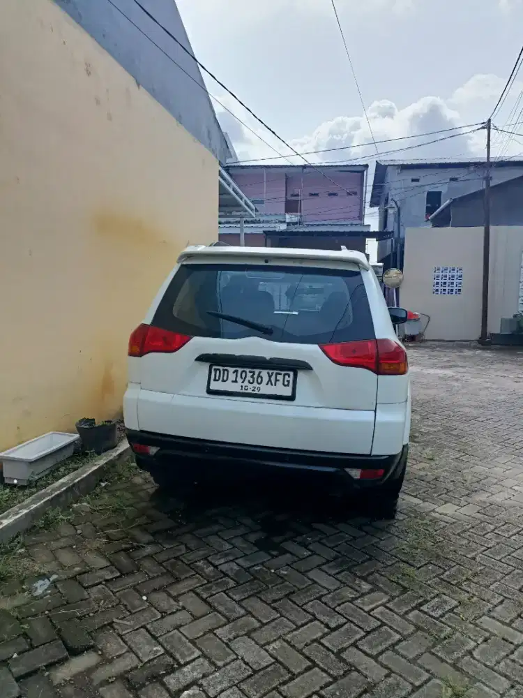Di jual Pajero sport