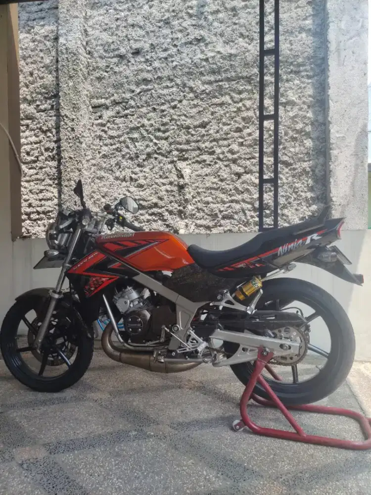 Kawasaki Ninja R dijual cepat