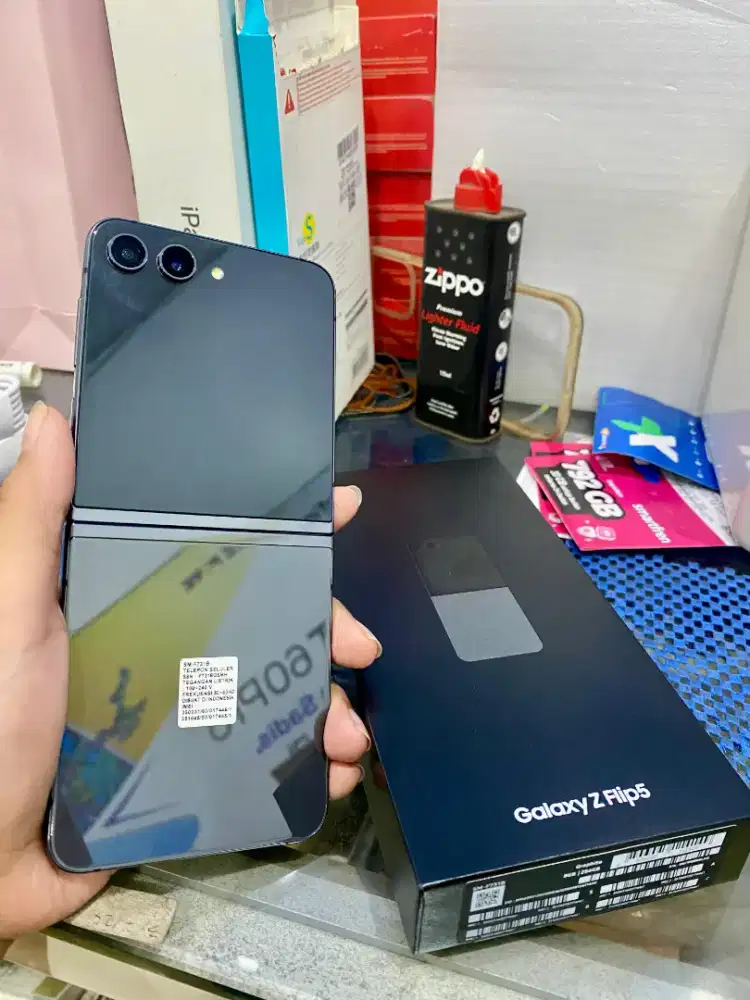 Samsung galaxy Zflip 5 8/256 black