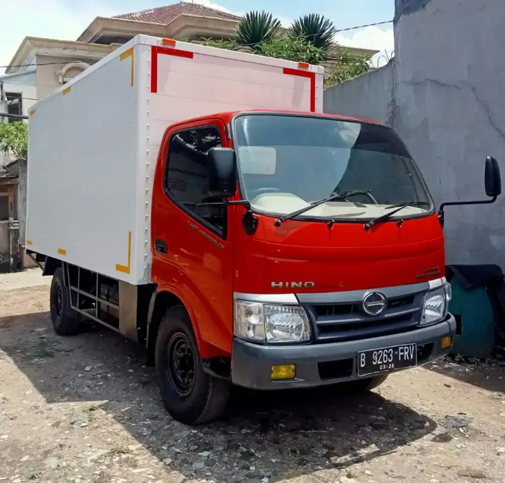 HINO DUTRO SDL 2011 ENGKEL LONG BOX ALUMUNIUM