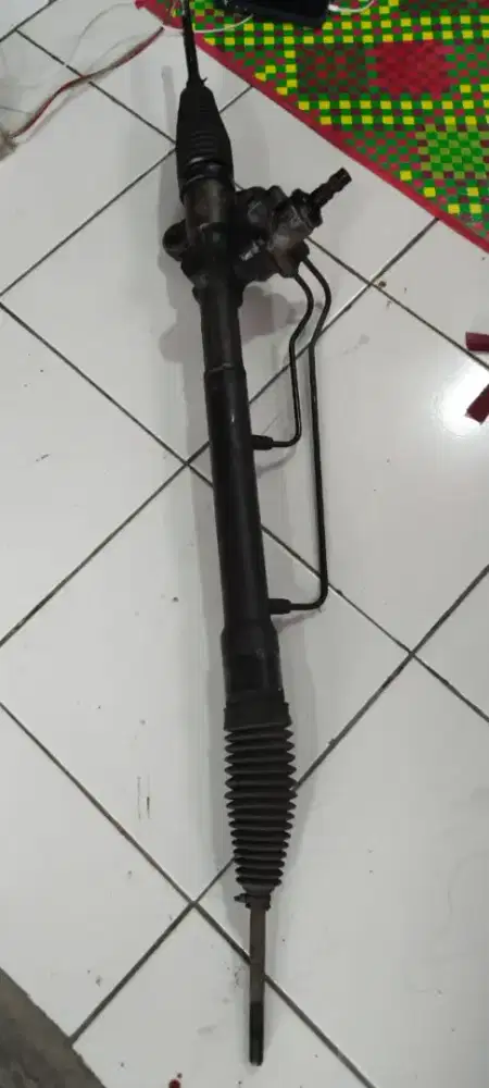 Racksteer bekas Avanza 2009