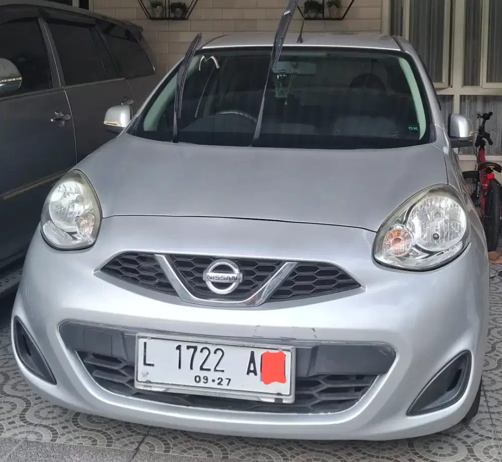 DIJUAL NISSAN MARCH 2017 AT