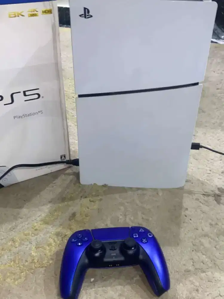 PS 5  1TB with 2stick original