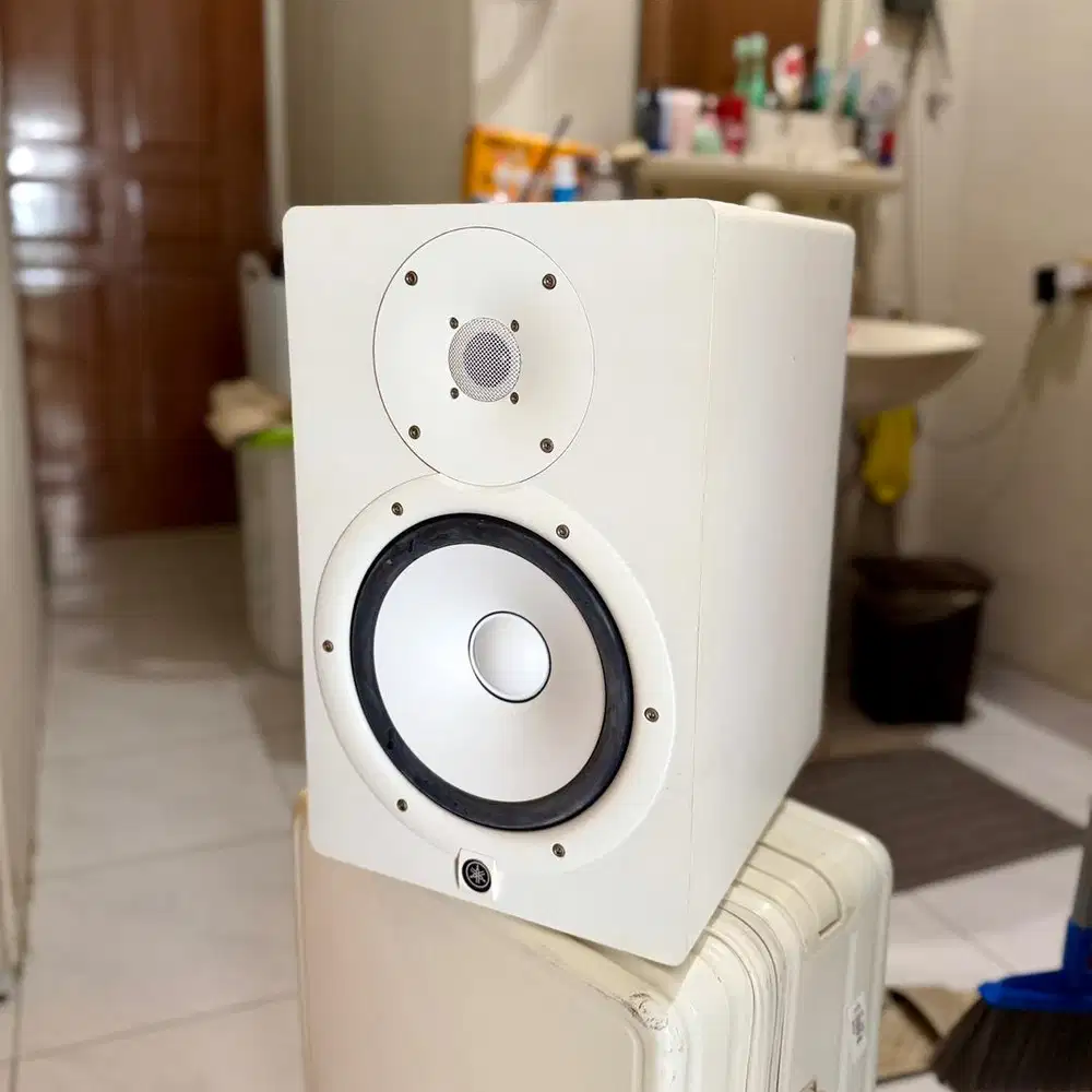 Yamaha HS8 Speaker Monitor