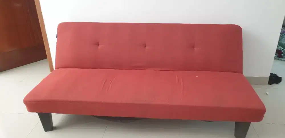 Sofa bed ikea bisa jadi tempat tidur