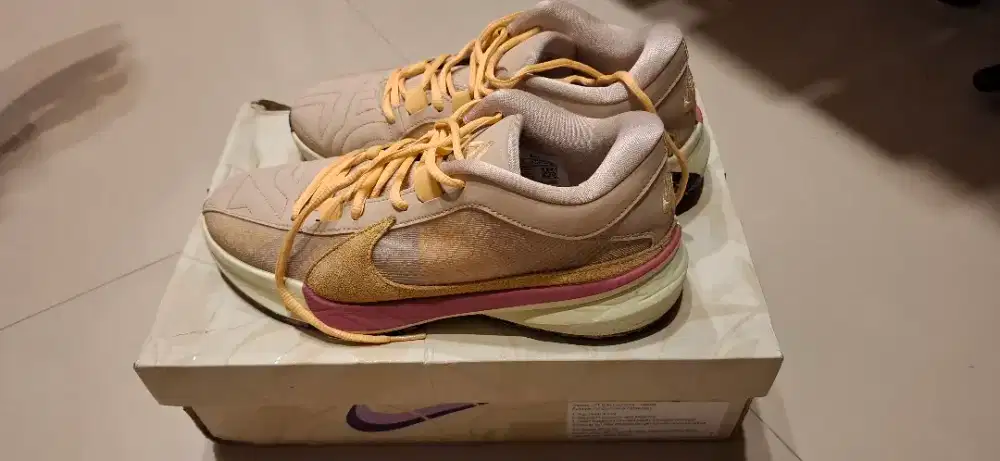 SEPATU NIKE FREAK 5 UK 42