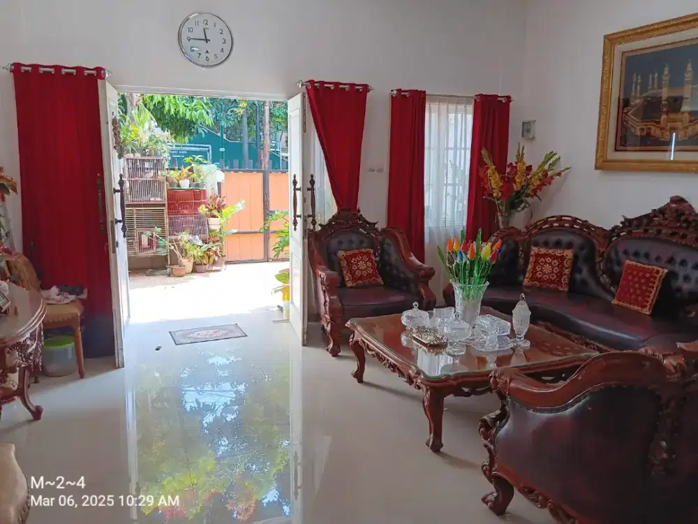 Di Jual Rumah Mewah rapi di Cibubur Jakarta timur