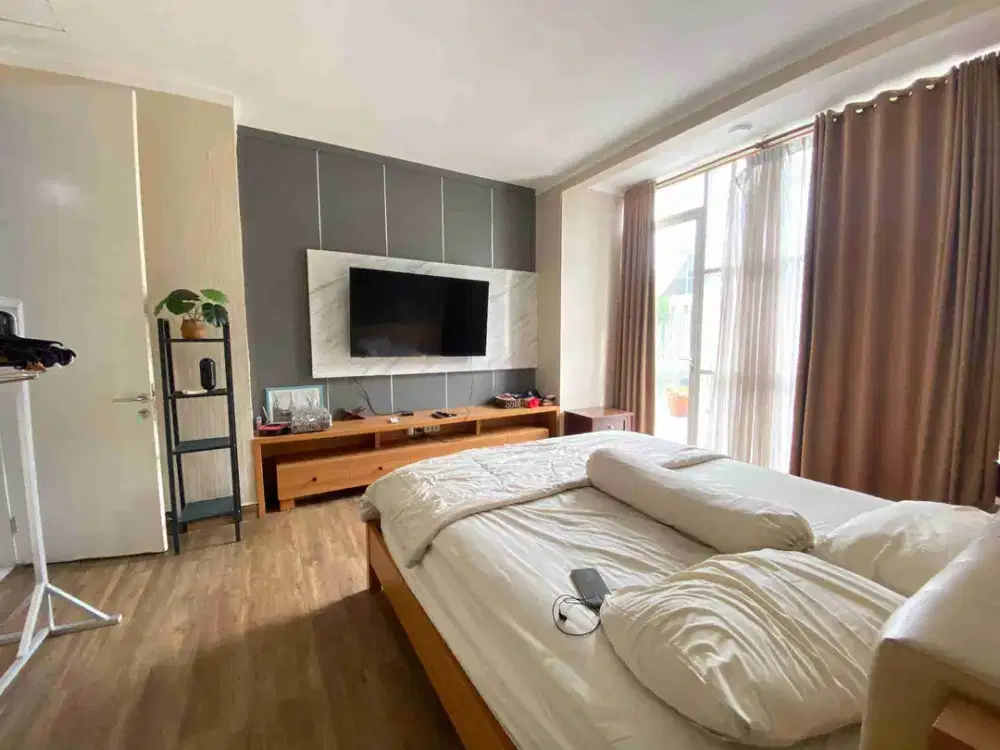 Rumah Discovery Bintaro bagus furnish jual siap huni