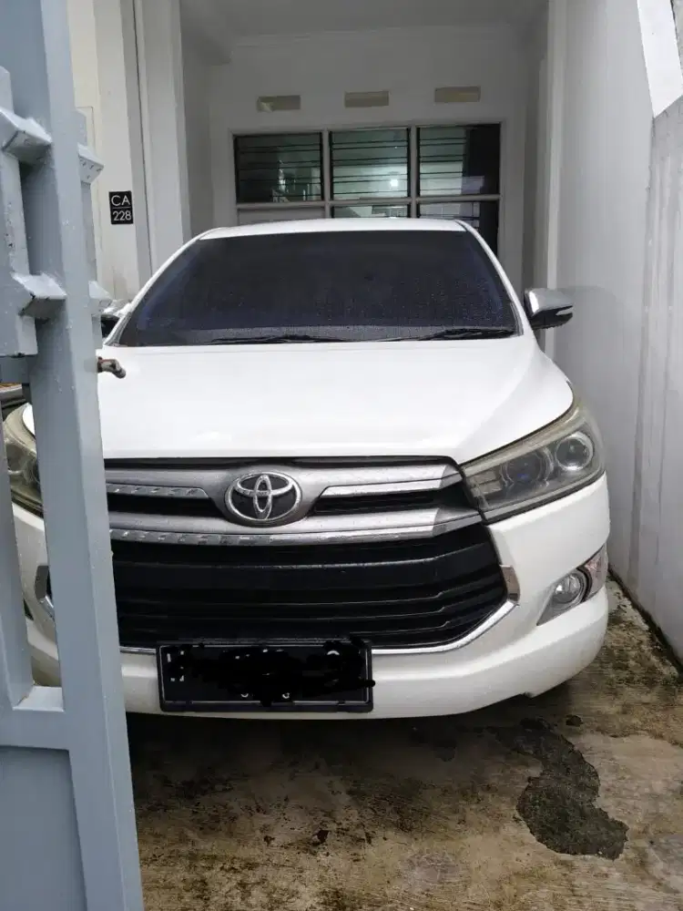 DJUAL TOYOTA KIJANG INNOVA 2.0 TYPE Q BENSIN AT 2016 WHITE PUTIH MOBIL
