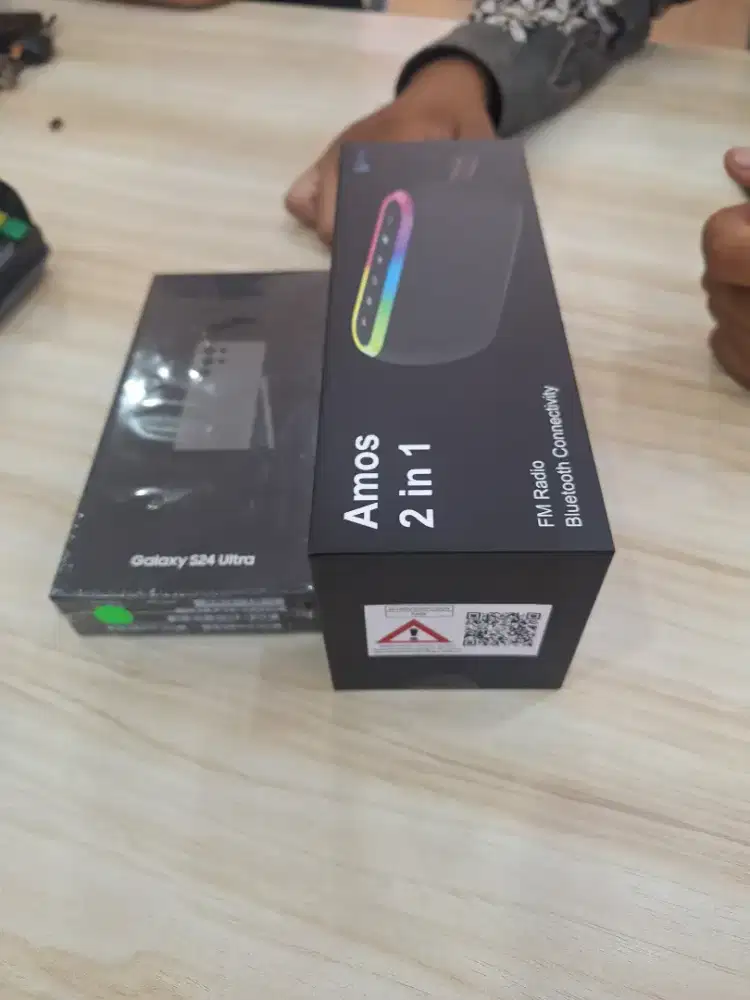 Samaung S24Ultra 12/256,Garansi Resmi,Baru masih sisa 1,buruan gaskeun