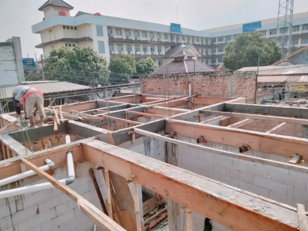 Tukang bangunan renovasi dan bangun baru