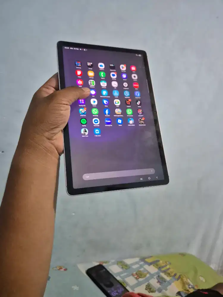 Samsung tab s9 fe 5g 6/128 batangan celluler