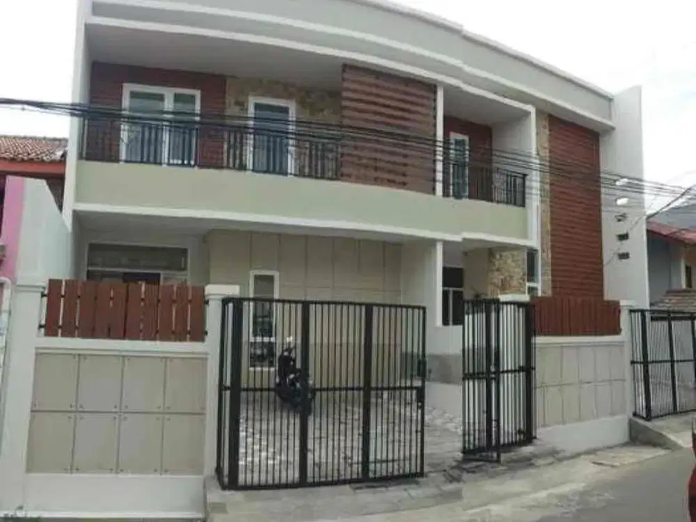 Rumah 3 Lantai Minimalis Siap Huni Premium di Cempaka Putih Barat Jakarta Pusat