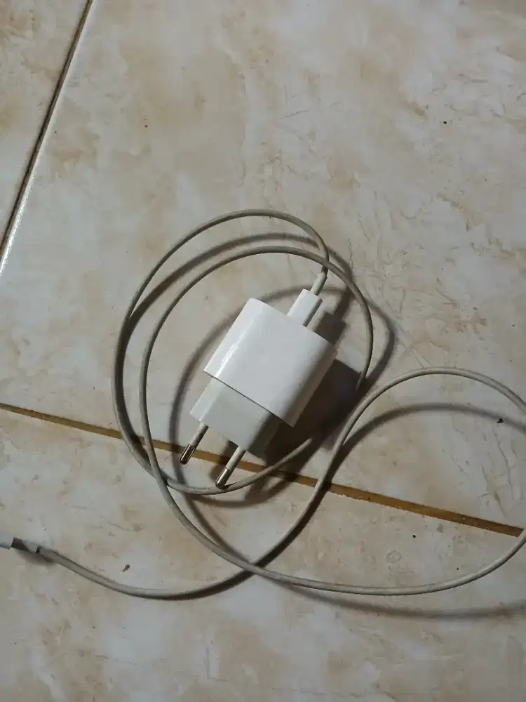 charger / casan i phone ori