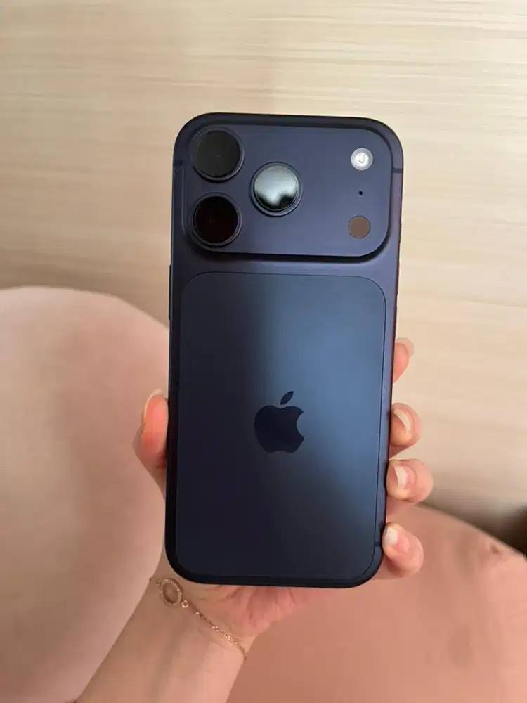 Iphone 17 pro blue 256gb ibox lengkap