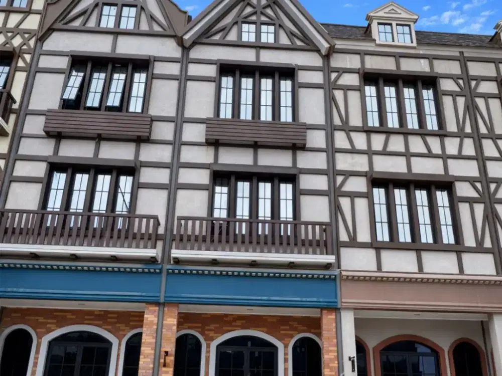 Ruko Brand New Euro Asia PIK 2 90m2 4,5x20 3LT Strategis Hadap Boulevard