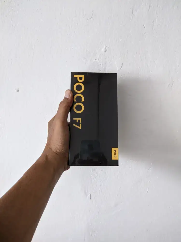 Berminat silahkan WA Poco F7 5G 12/512 Garansi resmi 15bln