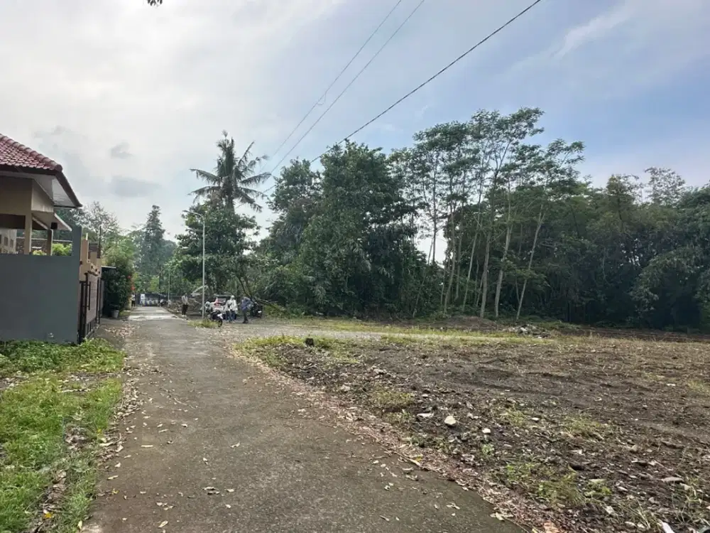 Tanah Dalam Kota Sleman, Selatan GOR Tridadi Pangukan