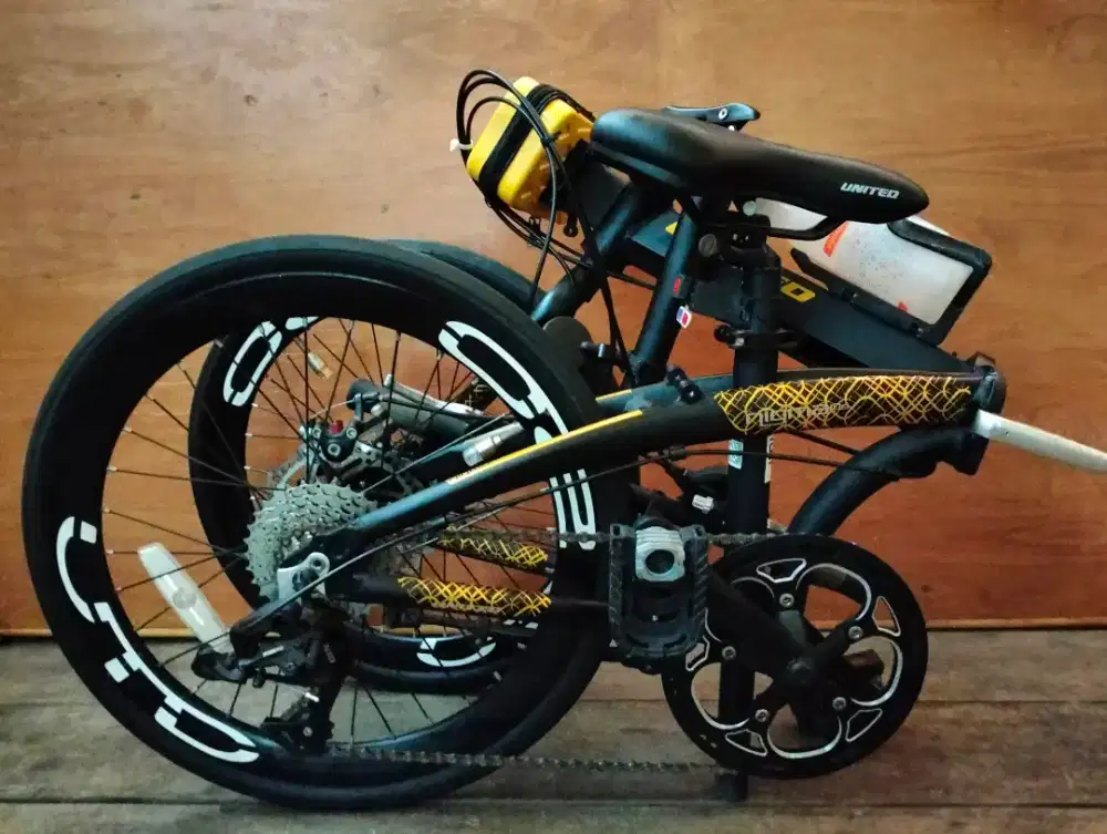 Sepeda lipat united nigma 10s