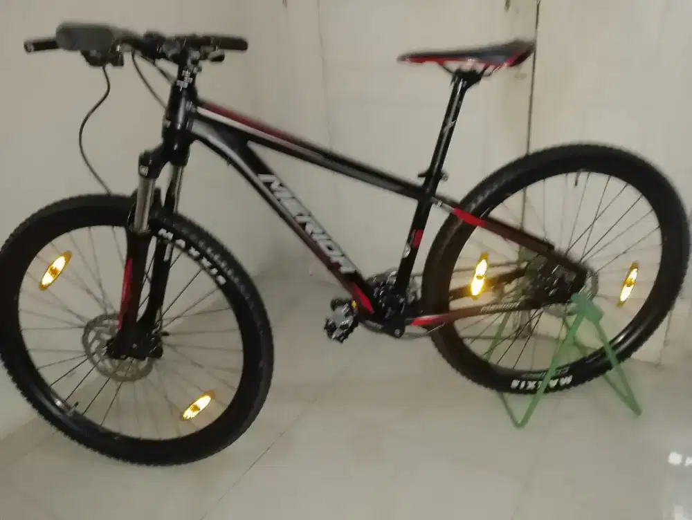 Sepeda MTB merk Merida