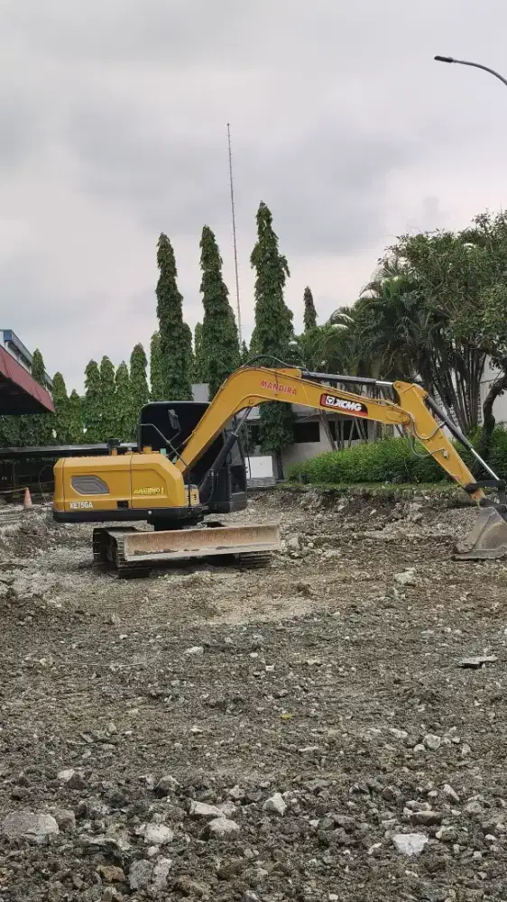 EXCAVATOR XCMG GA 75 BUCKET DAN BREAKER KOBELCO BEKO KOMATSU KOBELKO