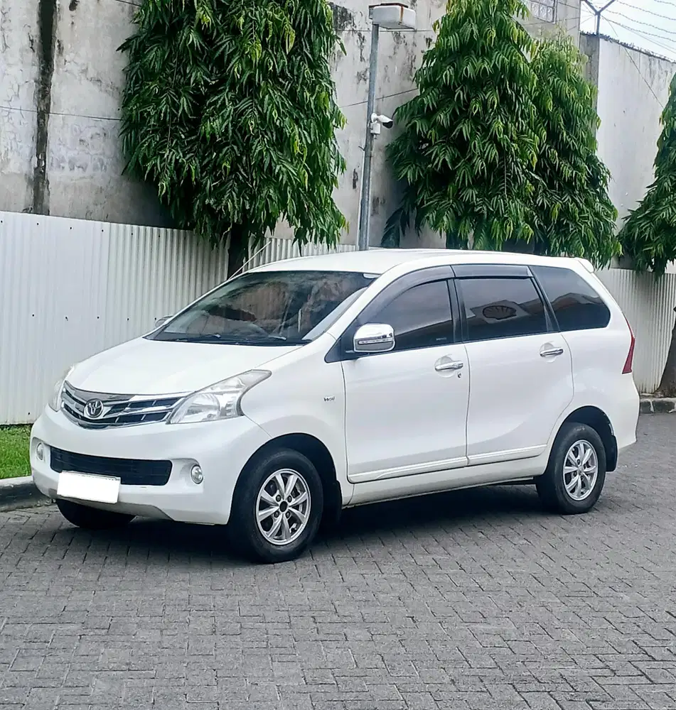 Avanza G 1,3 A/T 2015 Dp5juta