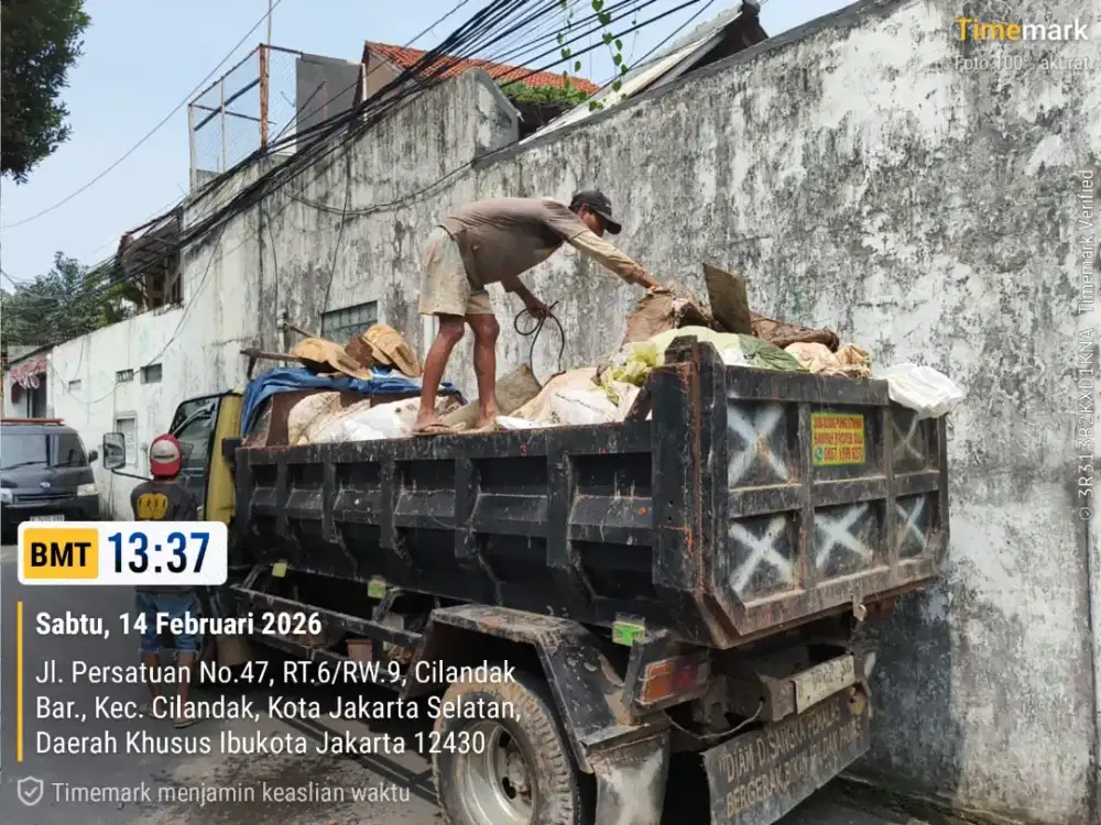 Jasa buang puing dan angkut sampah