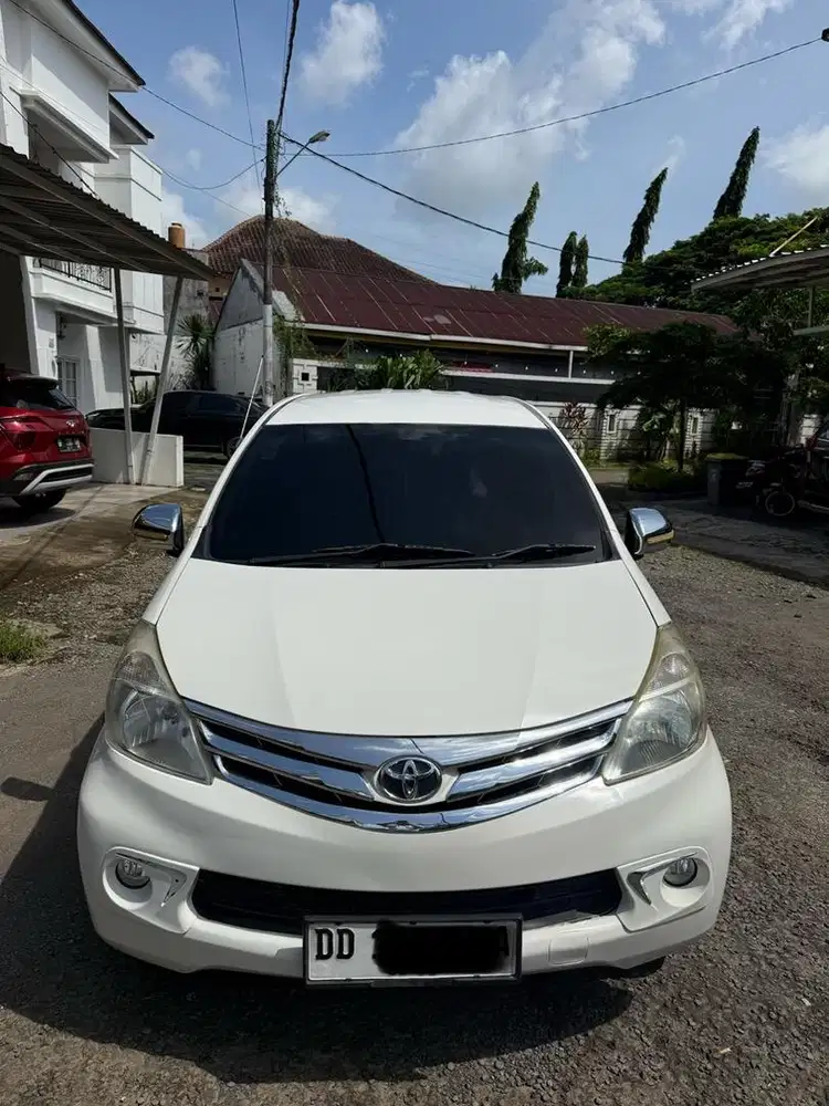 Toyota avanza G 1.3 matic thn 2013