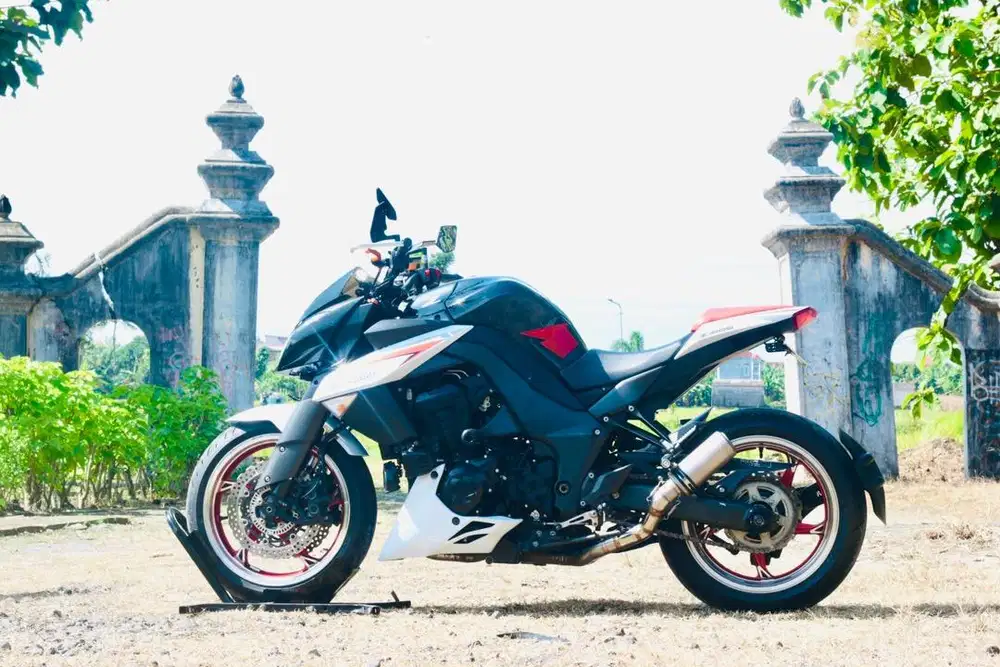 Kawasaki Z1000 ABS special edition like new Z900 Z800 CBR650 CBR1000