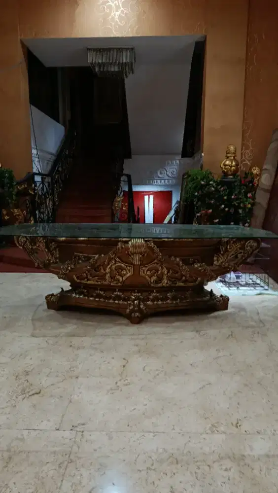 Meja Tamu Klasik Ukir
