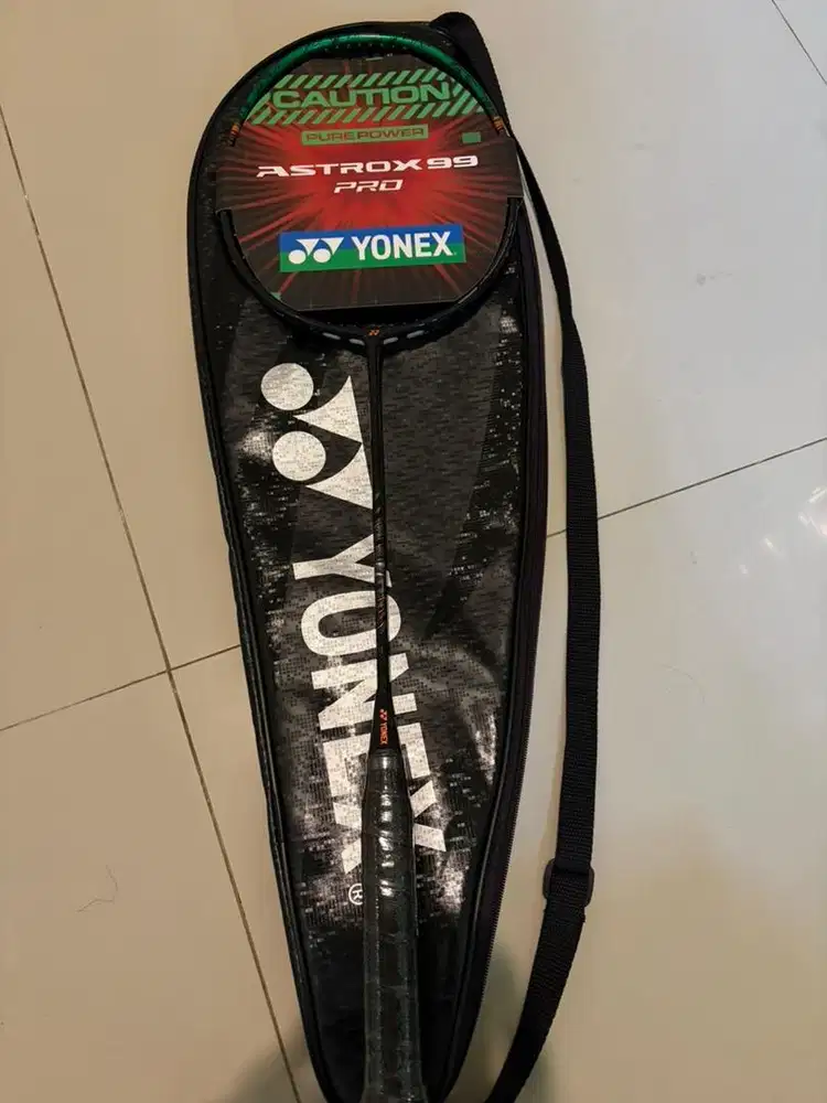 Astrox 99 PRO BLACK AND GREEN