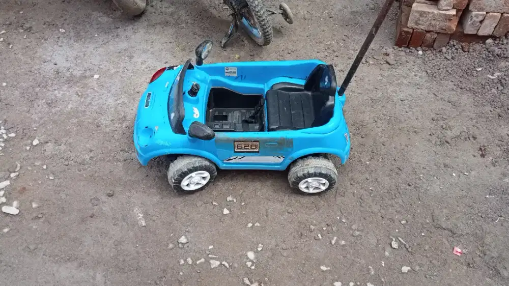 Mobil dorong anak