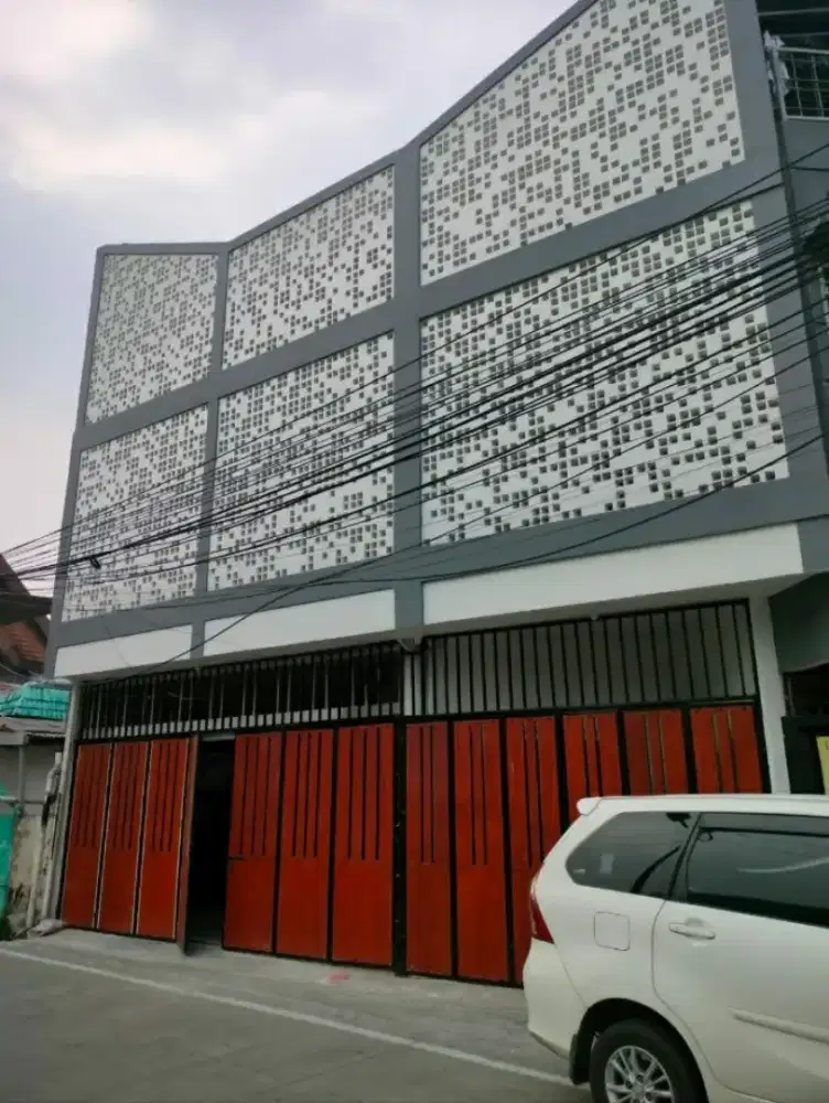 Rumah Furnish Pinggir Jalan di Senen Jakarta Pusat