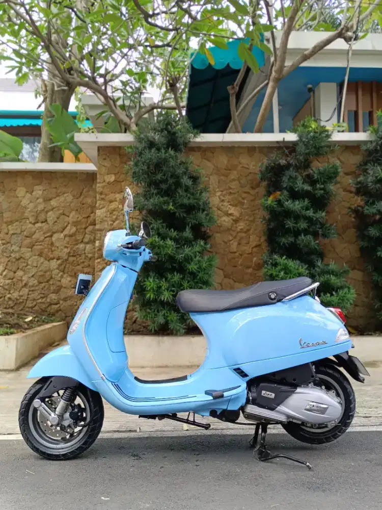 vespa lx 2022 warna favorite asli H tembalang