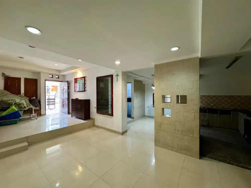 Vy078- Murah! Dijual Rumah Siap Huni 7x14 di Danau Indah Hadap Utara