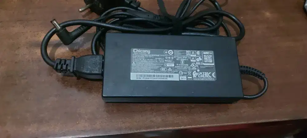 Adaptor charger chicony a18 150P1A original