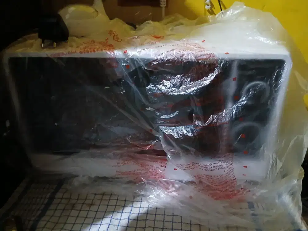 Microwave oven SHARP R-220MA-WH